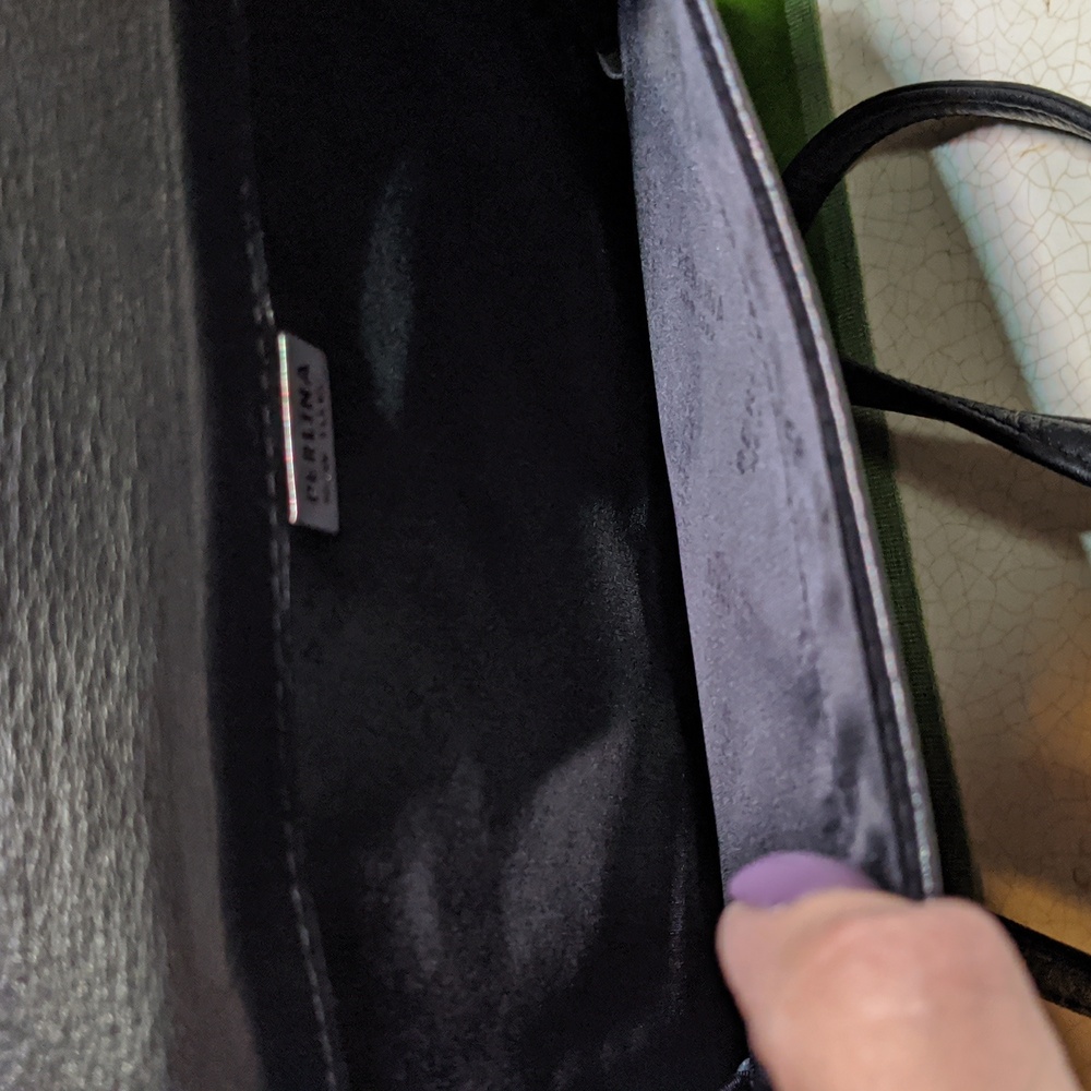 Perlina Black Leather Organizer Crossbody Bag With Adjustable Strap EUC - Picture 8 of 10